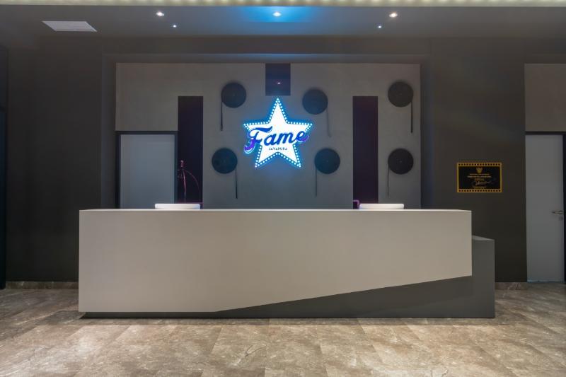 Fox Hotel Jayapura Kültér fotó