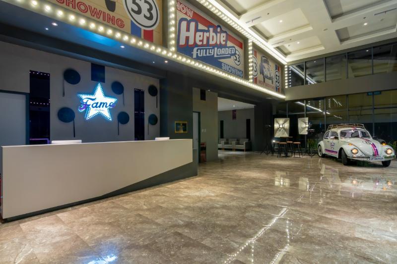 Fox Hotel Jayapura Kültér fotó